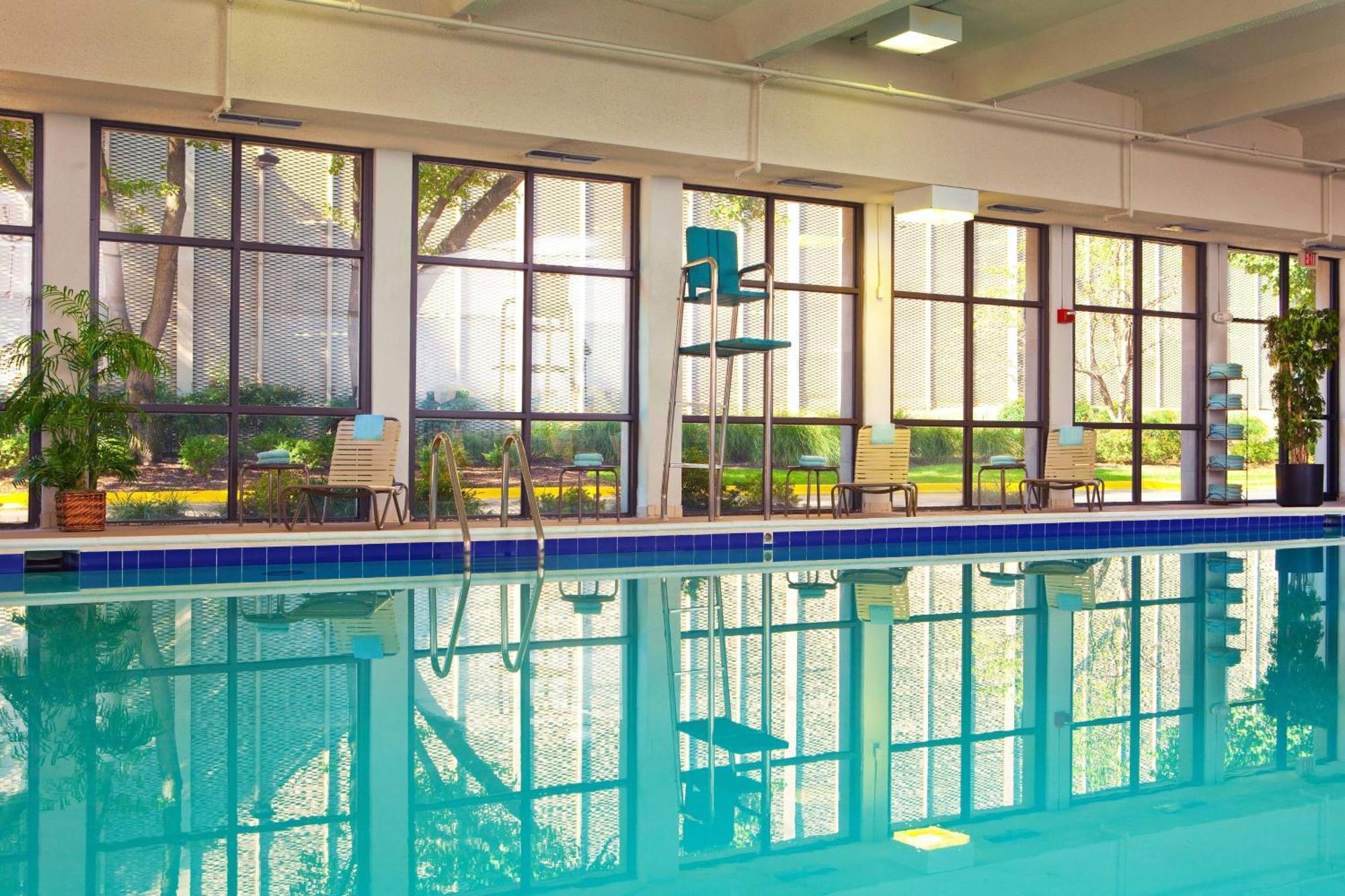 Courtyard By Marriott Alexandria Pentagon South Hotell Exteriör bild